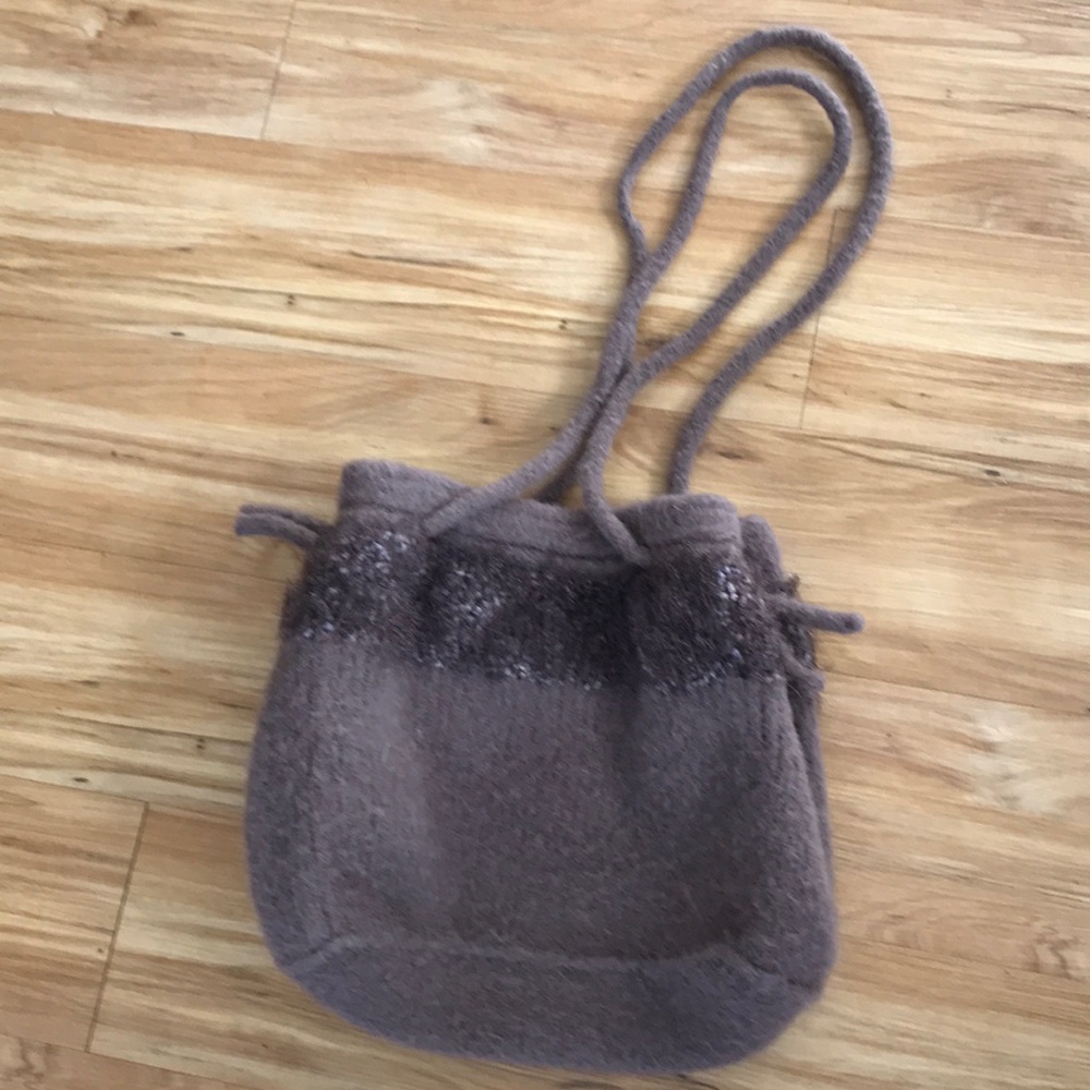 Beautiful HANDMADE WOOL BAG - Picture 5 of 6